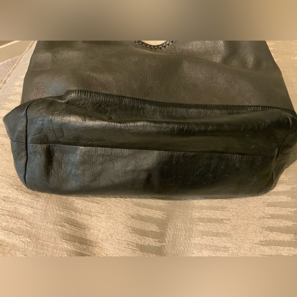 Jennifer Haley Large Sophisticated Shopper - Picture 3 of 11